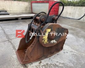 MB BF60.1 Crushing Bucket