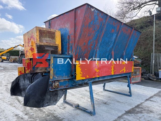 Aggregate Feed Hopper