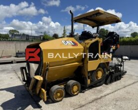 CAT AP300 Asphalt Paver